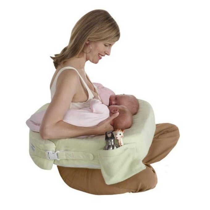 My Brest Friend dvynių žindymo pagalvė (rožiniai dryžiai) kūdikio žindymas pagalba žindymui kaip žindyti kūdikį specialistų rekomenduoajma žindymo pagalvė Mylu.lt produktai žindymui geriausia žindymui dvynių žindymas žindymo pagalvė dvyniams