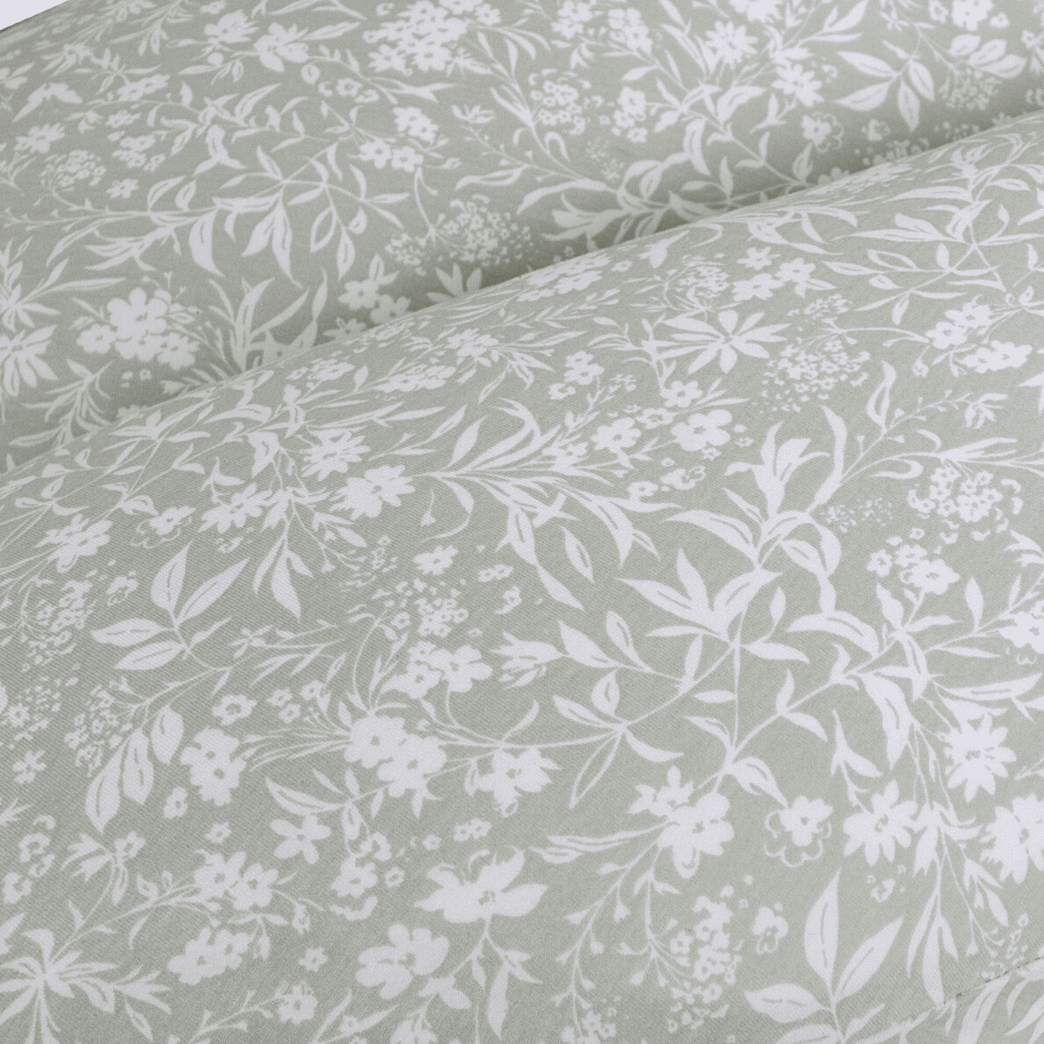 A must during pregnancy - Our flexible, 190 cm long side sleeper pillow supports your baby belly when lying down and sleeping. It is an ideal support for the head, back as well as tired legs First for the pregnant mum, later for the child. Our nursing pillow is a must for breastfeeding while lying down or in a sitting position. You can use our positioning cushions as a baby nest with the help of press studs The all-rounder – the cushion can be taken anywhere in the home. Whether during the home office in the chair, watching TV in the sofa as a back support, in bed to lean against or to sleep on your side Skin-friendly: the cover made of 100% cotton, complemented by a silicone bead insert, makes the cushion ideal for allergy sufferers and at the same time soft, cuddly and rustle-free. All materials are certified according to Oeko-Tex Standard 100. Machine washable at 40 degrees – the cover is easy to remove and can be easily washed without the colour fading. The cushion and cover can be tumble dried at a low temperature (gentle drying).
