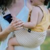 Momsilk nešioklė - sėdynė Momswing (8 - 20 kg) kūdikio nešioklė vaiko nešioklė saugi nešioklė kūdikiui patogi nešioklė kokybiška nešioklė