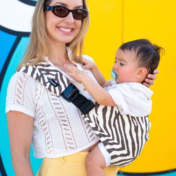 Momsilk nešioklė - sėdynė Momswing (8 - 20 kg) kūdikio nešioklė vaiko nešioklė saugi nešioklė kūdikiui patogi nešioklė kokybiška nešioklė