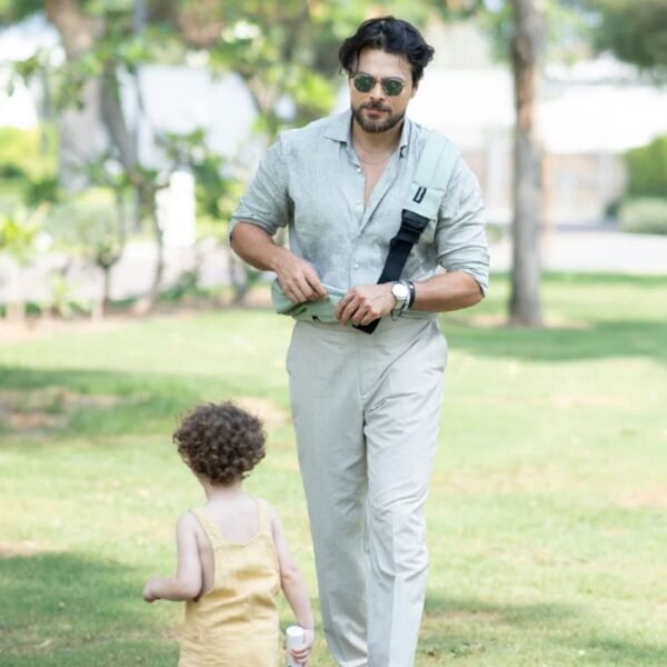 Momsilk nešioklė - sėdynė Momswing (8 - 20 kg) kūdikio nešioklė vaiko nešioklė saugi nešioklė kūdikiui patogi nešioklė kokybiška nešioklė